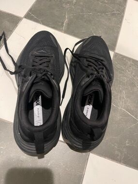 Hoka Bondi 8 Black Running Sneakers